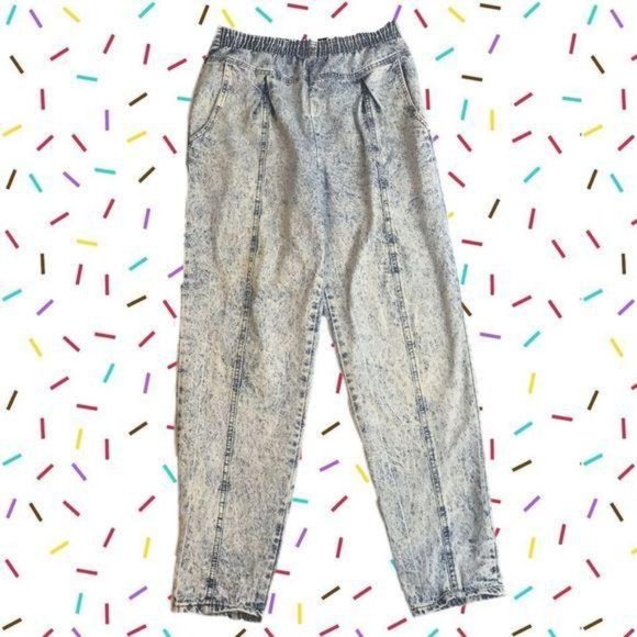 Vintage Acid Wash High Waist Pleated Jeans - Picture 12 of 12